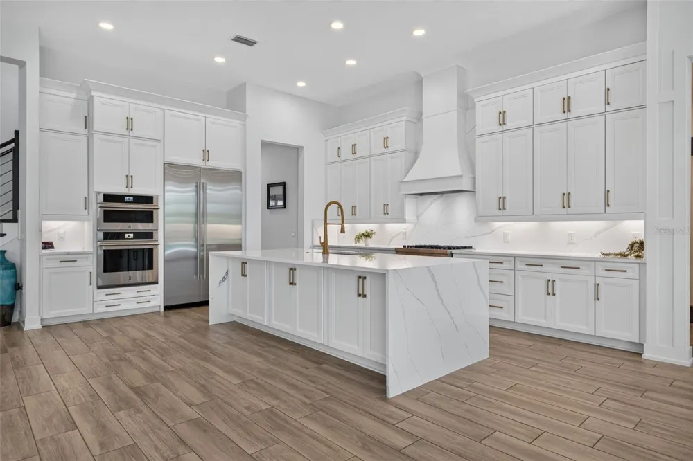 8207 NEVIS RUN Lakewood Ranch, FL 34202