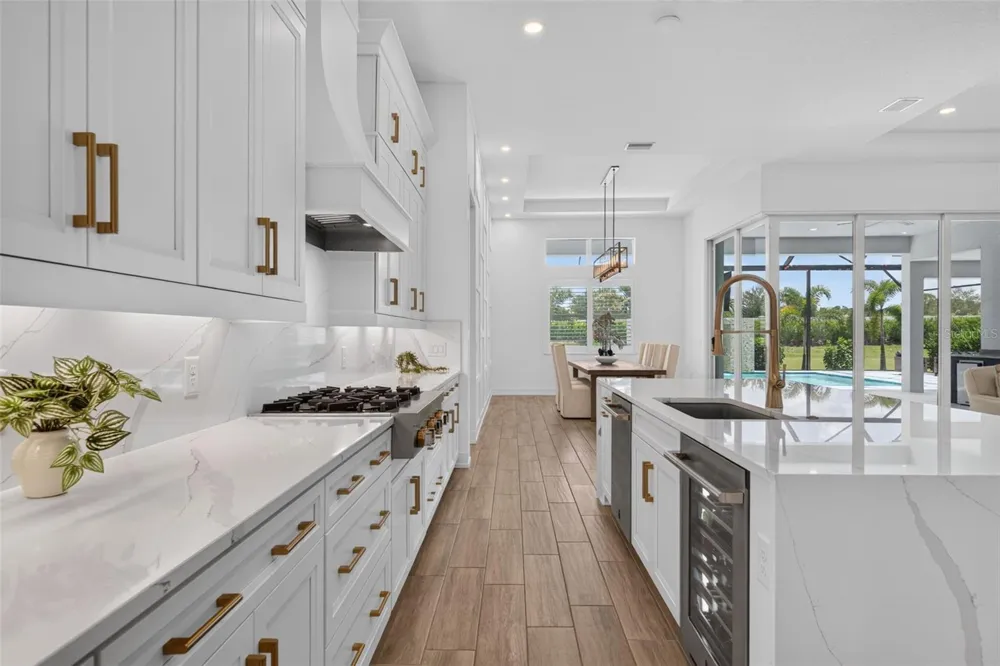 8207 NEVIS RUN Lakewood Ranch, FL 34202