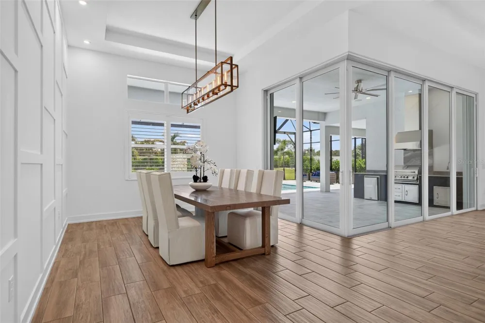 8207 NEVIS RUN Lakewood Ranch, FL 34202