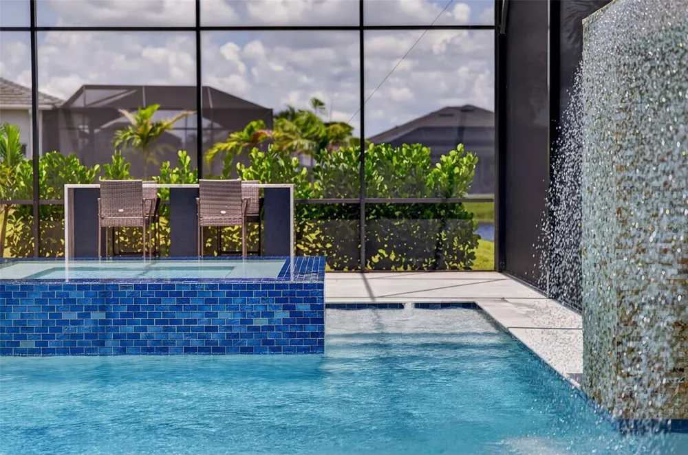 8207 NEVIS RUN Lakewood Ranch, FL 34202