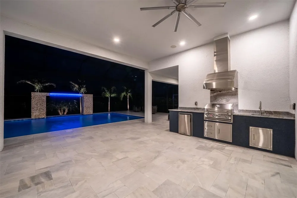 8207 NEVIS RUN Lakewood Ranch, FL 34202