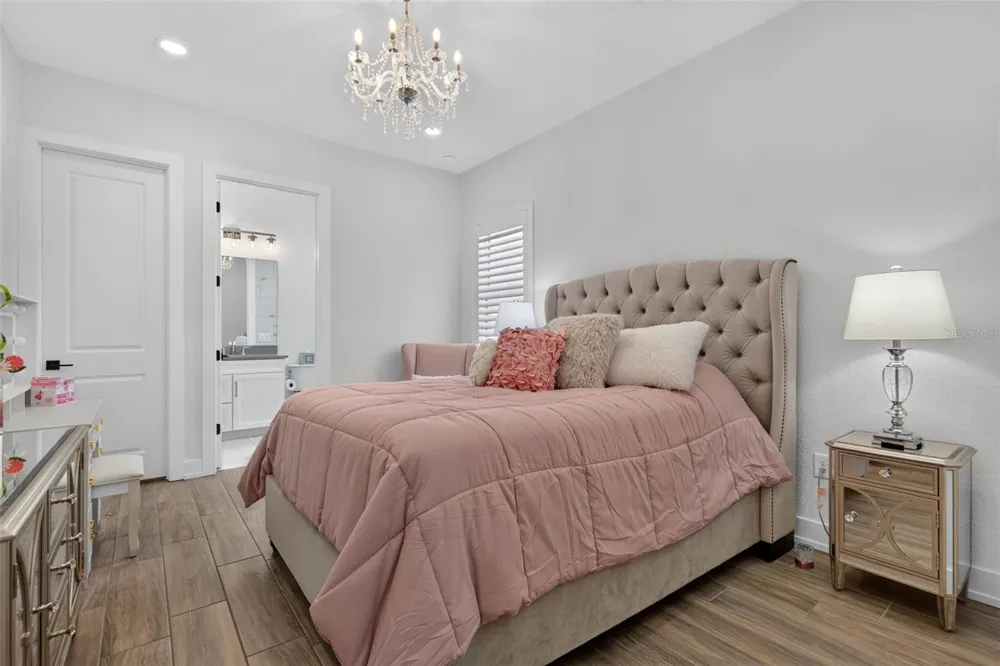 8207 NEVIS RUN Lakewood Ranch, FL 34202