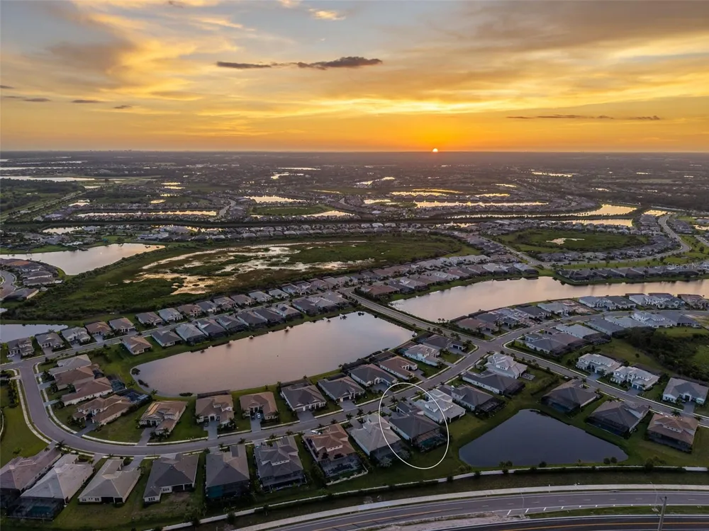 8207 NEVIS RUN Lakewood Ranch, FL 34202
