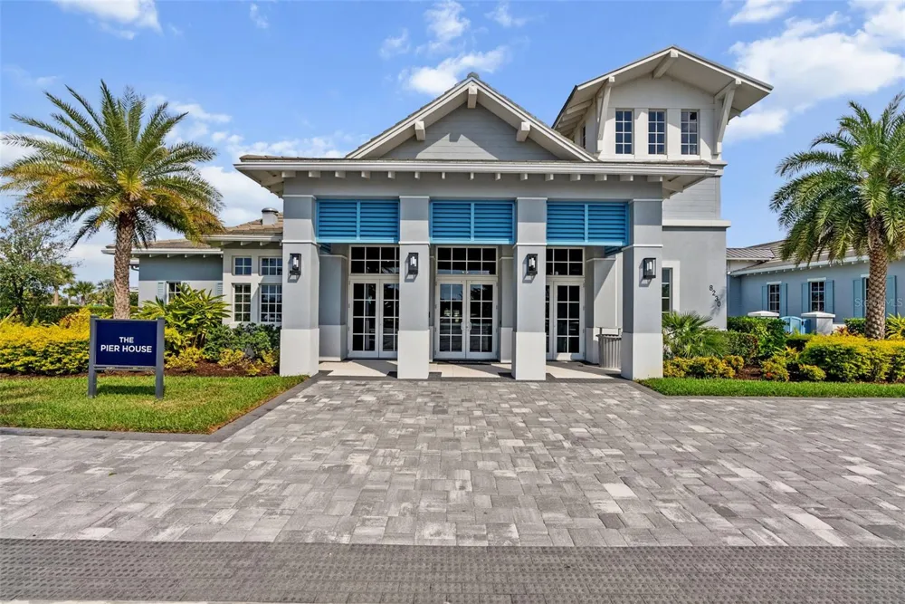 8207 NEVIS RUN Lakewood Ranch, FL 34202