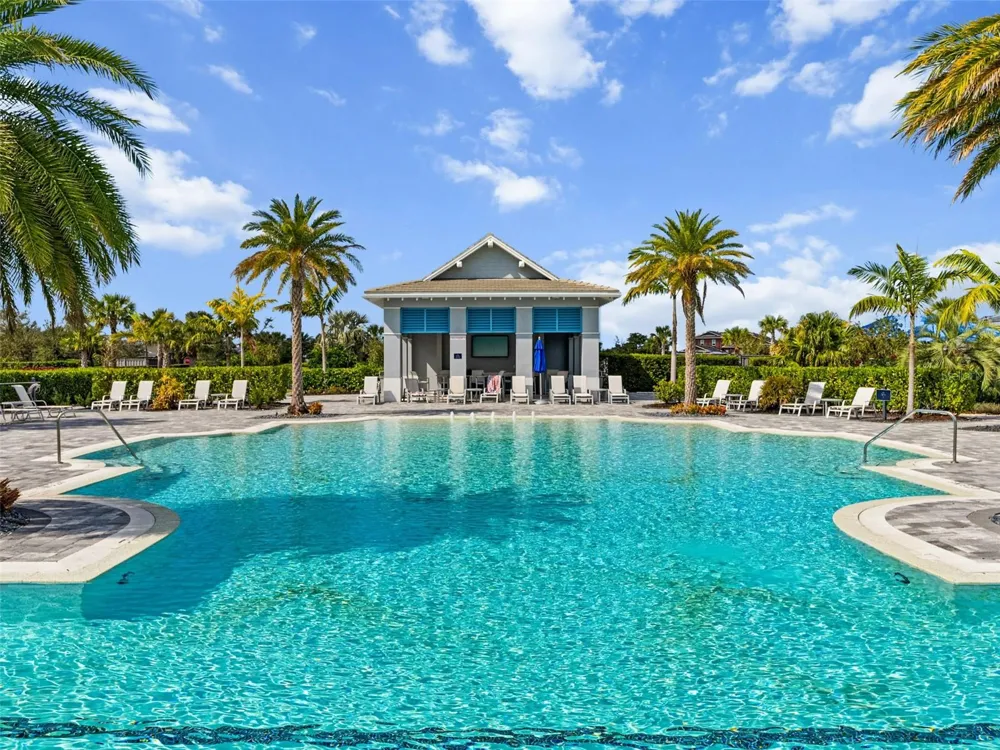8207 NEVIS RUN Lakewood Ranch, FL 34202