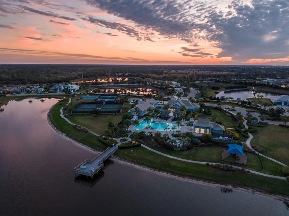 8207 NEVIS RUN Lakewood Ranch, FL 34202