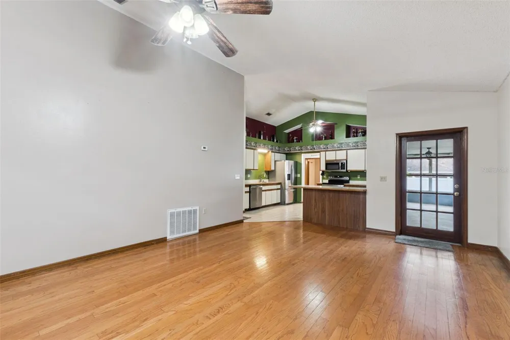 217 HARBOR DRIVE Winter Garden, FL 34787