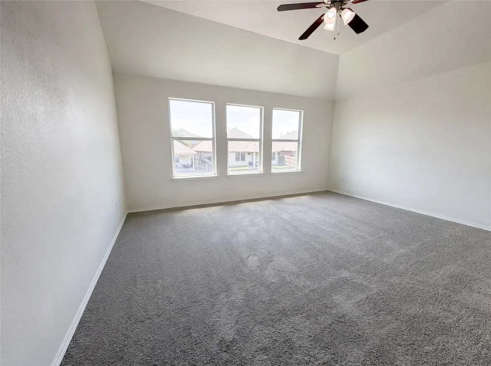 142 Snow Owl Hollow Buda, TX 78610