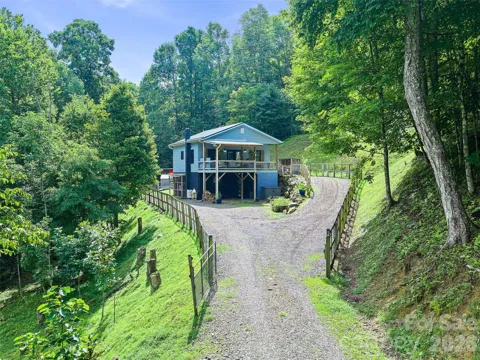 1523 Roaring Fork Road