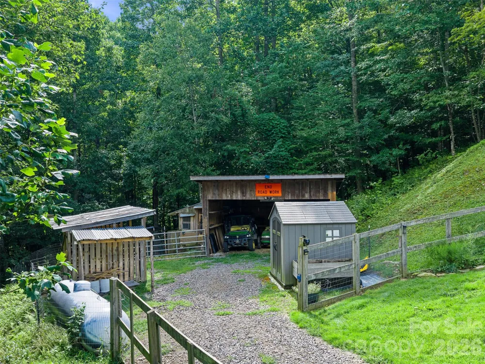 1523 Roaring Fork Road Burnsville, NC 28714