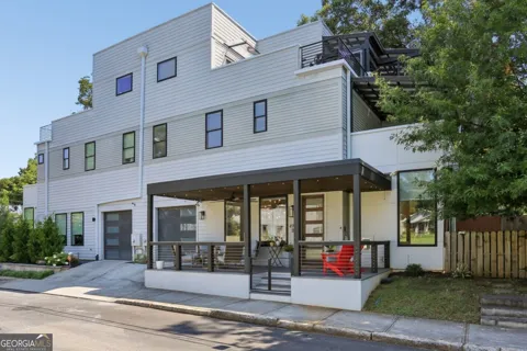 493 Winton TER NE