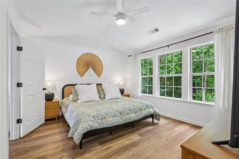 1555 Kilmington Court Alpharetta, GA 30009
