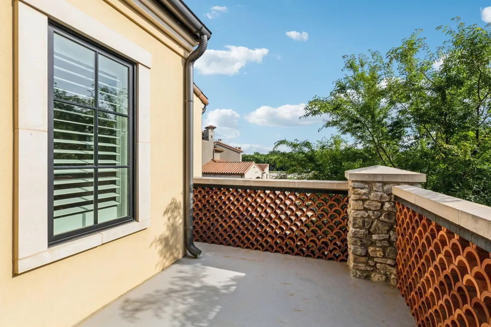 9 Catalonia Drive Westlake, TX 76262