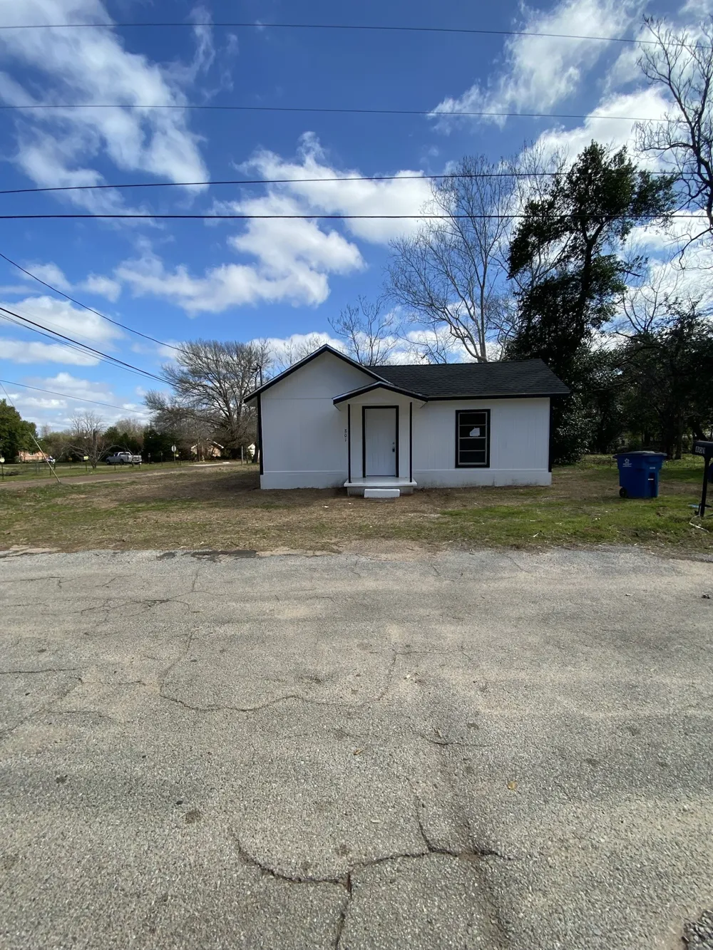 801 Walnut Street Trinidad, TX 75163