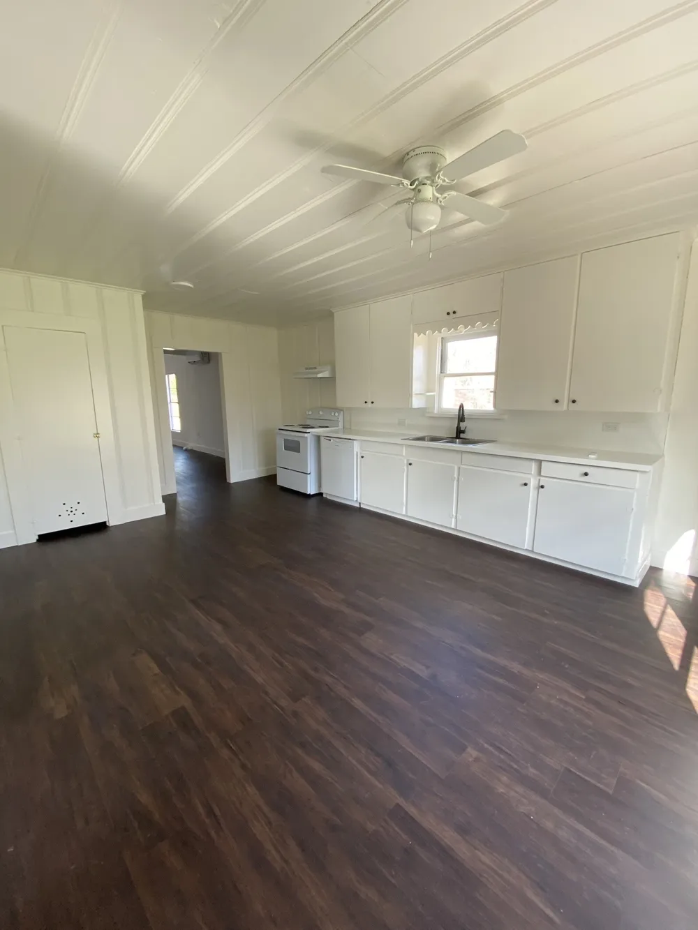 801 Walnut Street Trinidad, TX 75163
