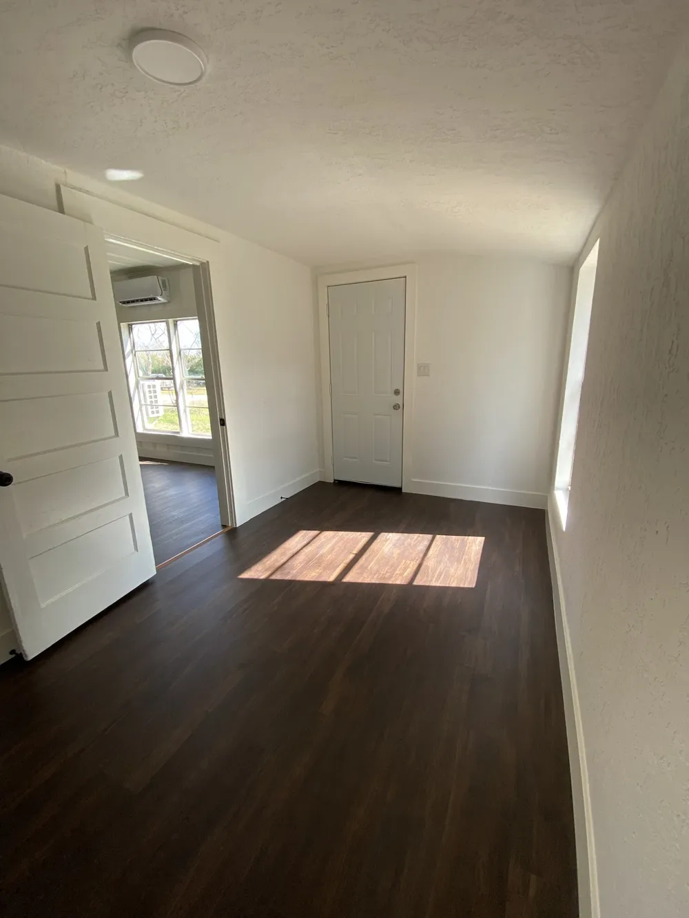 801 Walnut Street Trinidad, TX 75163