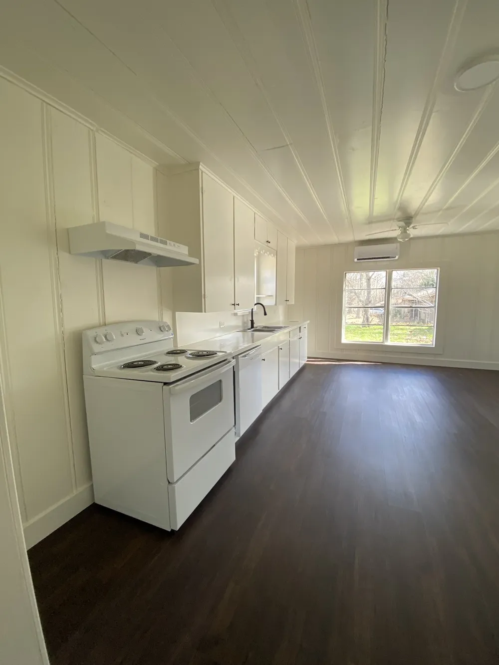 801 Walnut Street Trinidad, TX 75163