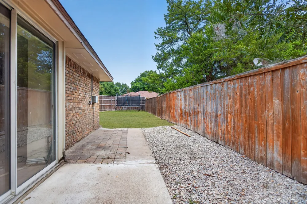 917 Francis Street Lancaster, TX 75146