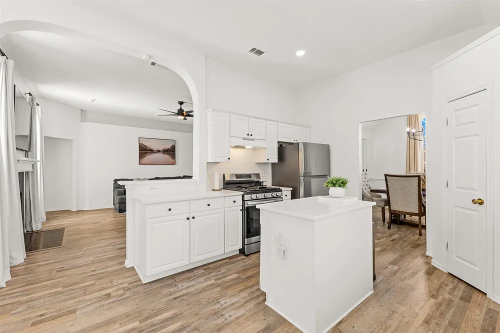 1938 Woodglen Drive Mesquite, TX 75149