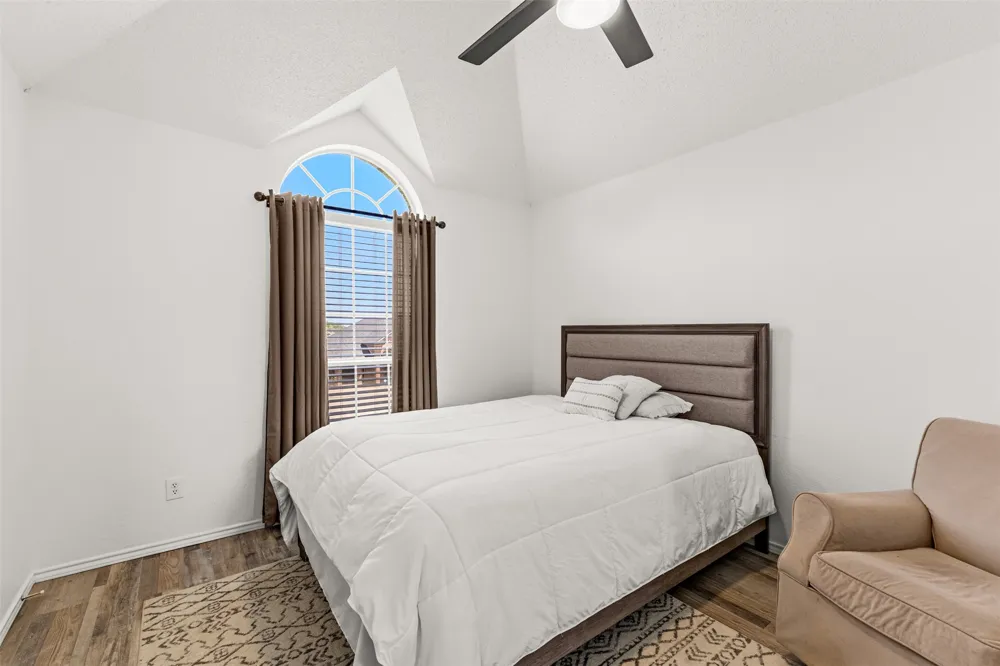 1938 Woodglen Drive Mesquite, TX 75149