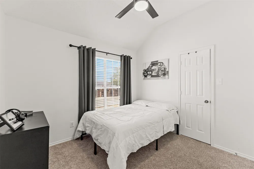 1938 Woodglen Drive Mesquite, TX 75149