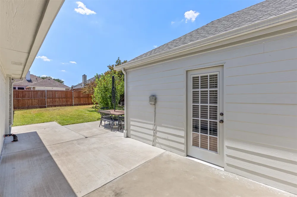 1938 Woodglen Drive Mesquite, TX 75149