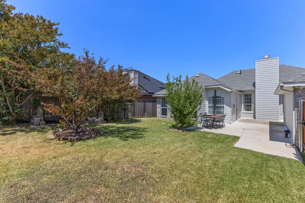 1938 Woodglen Drive Mesquite, TX 75149
