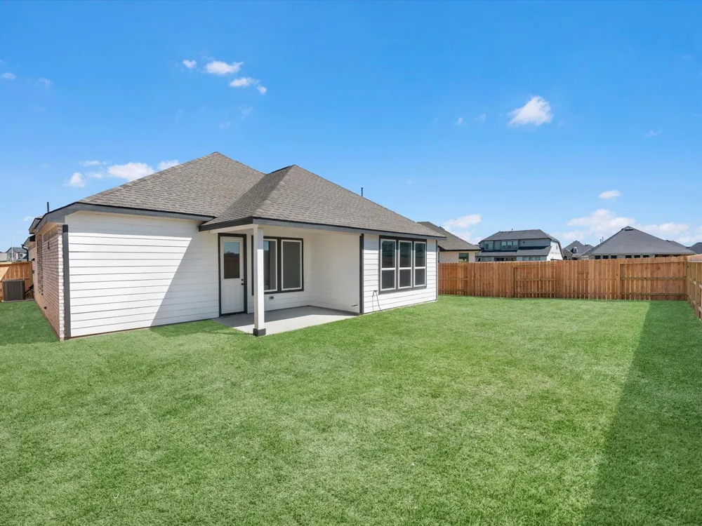 7803 Topaz Ridge Drive Angleton, TX 77515