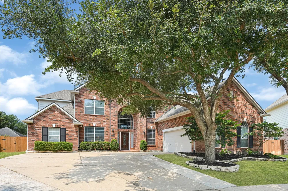 13310 Pecan Walk Lane Sugar Land, TX 77498