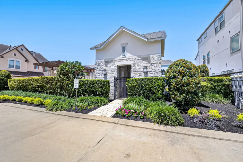 11924 Stirling Row Lane Houston, TX 77082