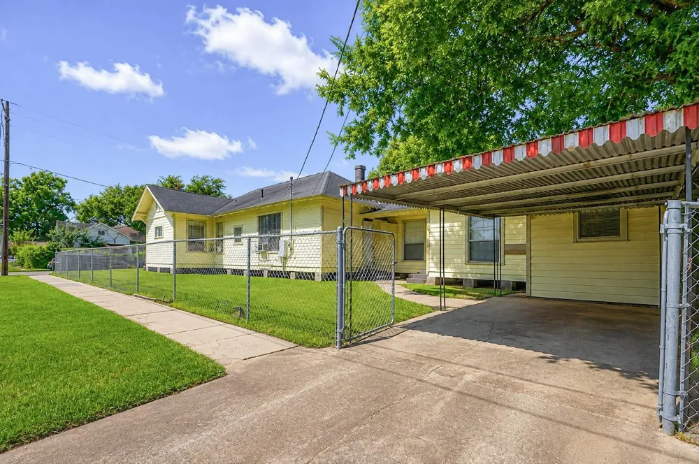 4019 Garrow Street Houston, TX 77003