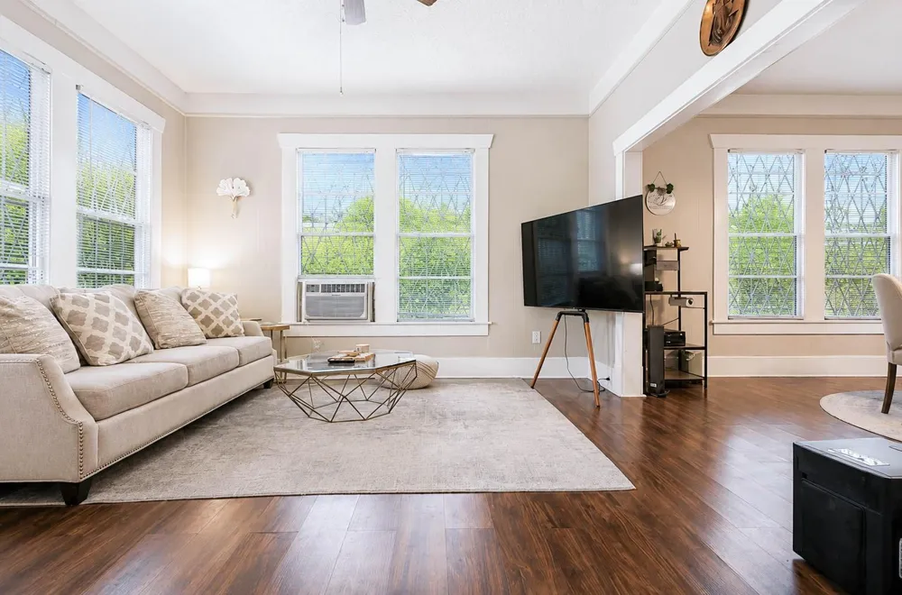 4019 Garrow Street Houston, TX 77003