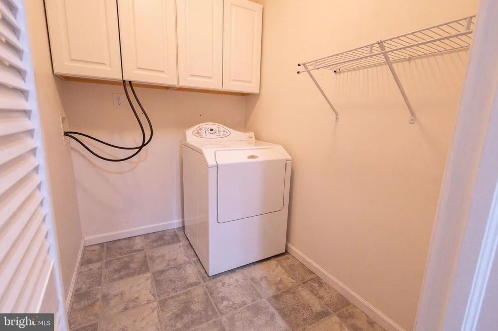 407 S WASHINGTON AVENUE Moorestown, NJ 08057