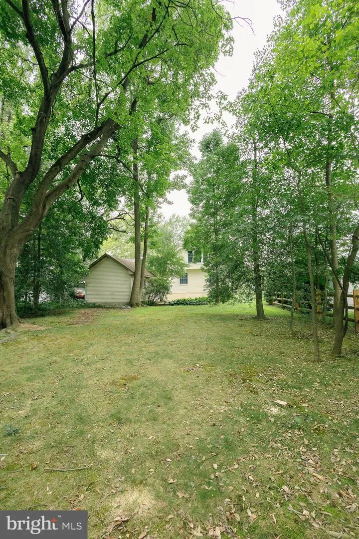 407 S WASHINGTON AVENUE Moorestown, NJ 08057