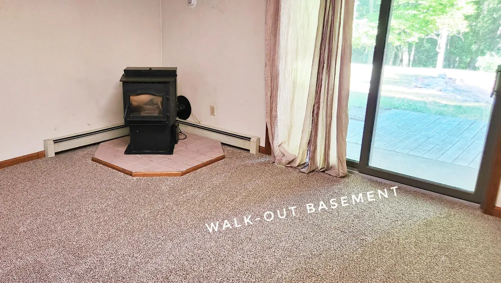 899 E 8th Street White Cloud, MI 49349