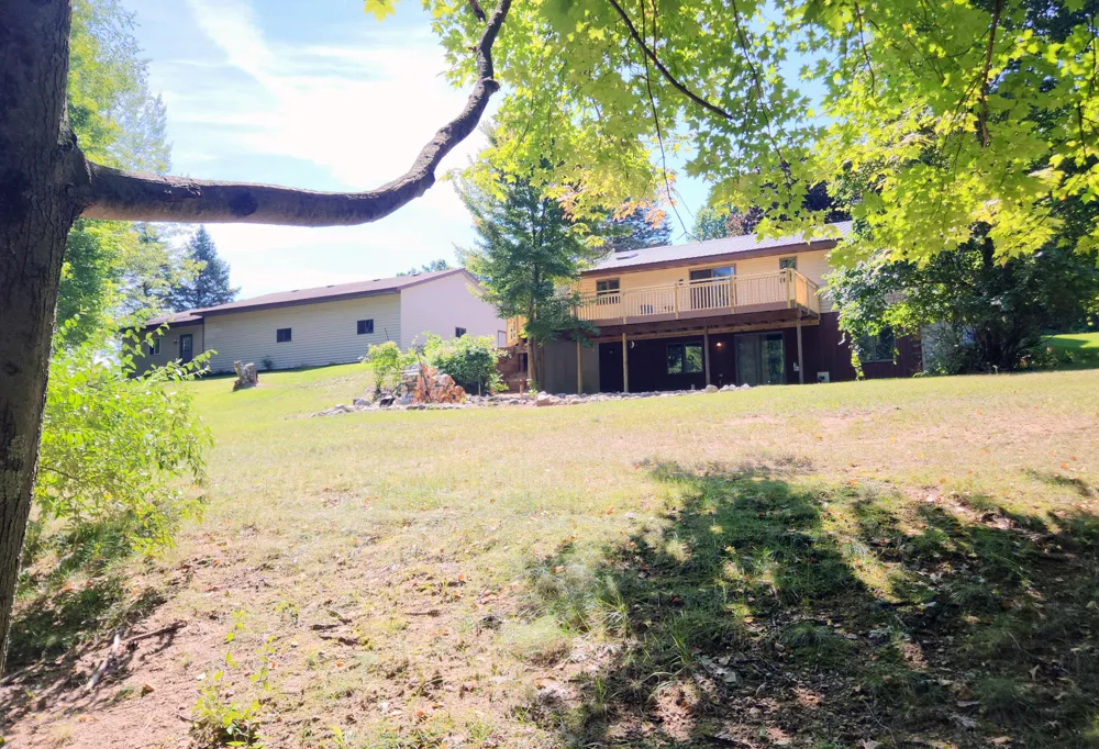 899 E 8th Street White Cloud, MI 49349