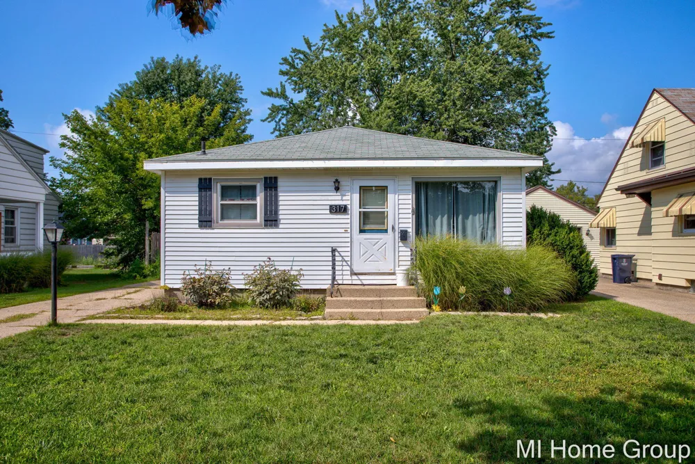 317 W 28th Street Holland, MI 49423