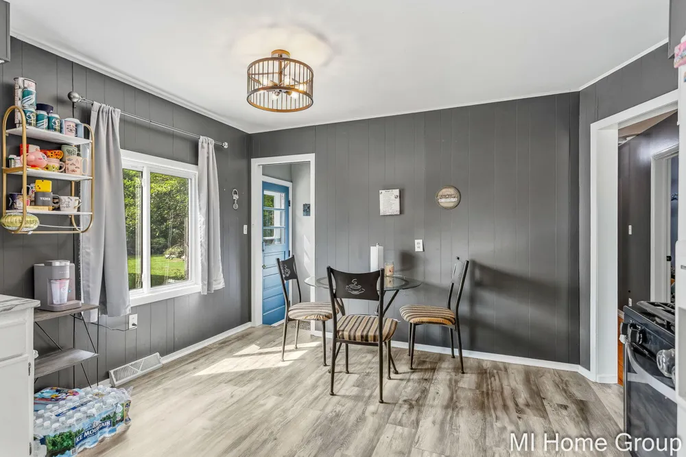 317 W 28th Street Holland, MI 49423
