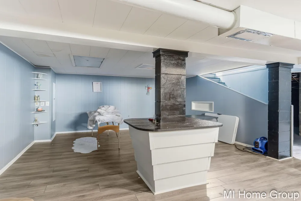 317 W 28th Street Holland, MI 49423