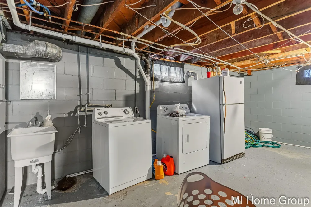 317 W 28th Street Holland, MI 49423