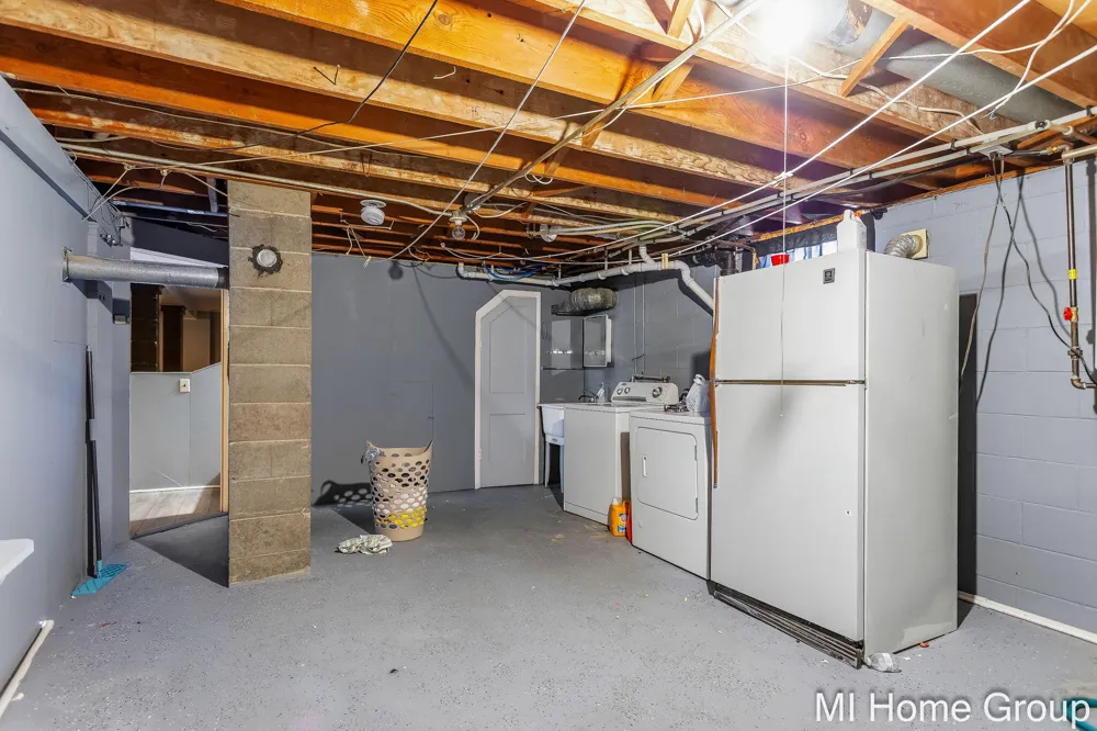 317 W 28th Street Holland, MI 49423