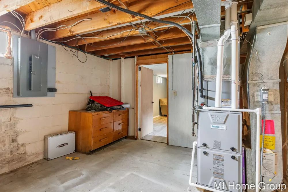 317 W 28th Street Holland, MI 49423