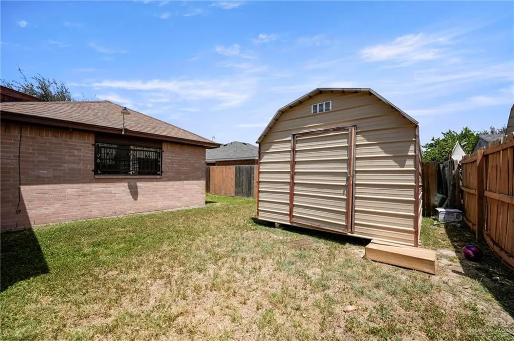 1807 16th Street Mission, TX 78572