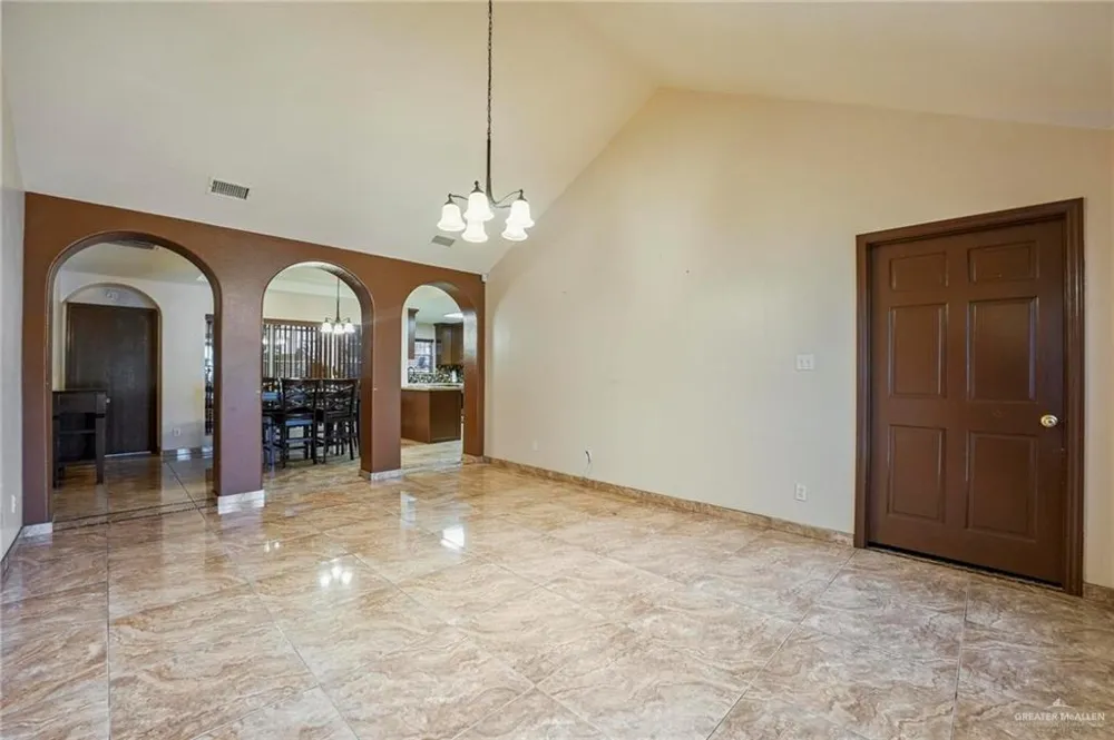 1807 16th Street Mission, TX 78572