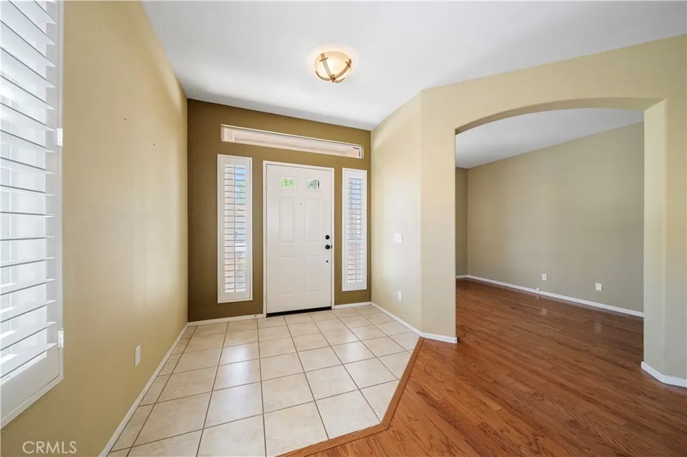4929 Silverado Banning, CA 92220