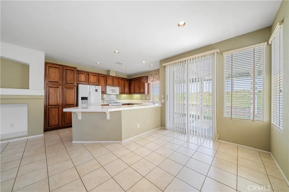 4929 Silverado Banning, CA 92220