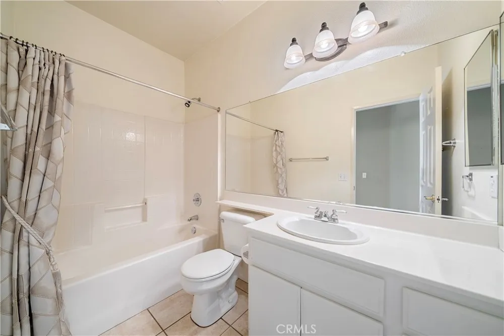 4929 Silverado Banning, CA 92220