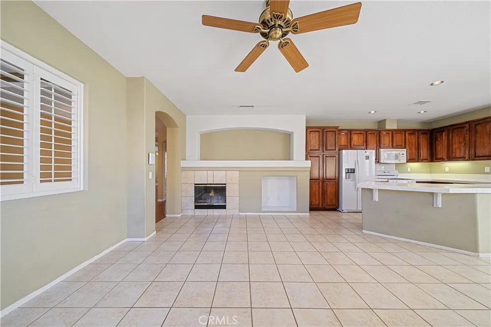 4929 Silverado Banning, CA 92220