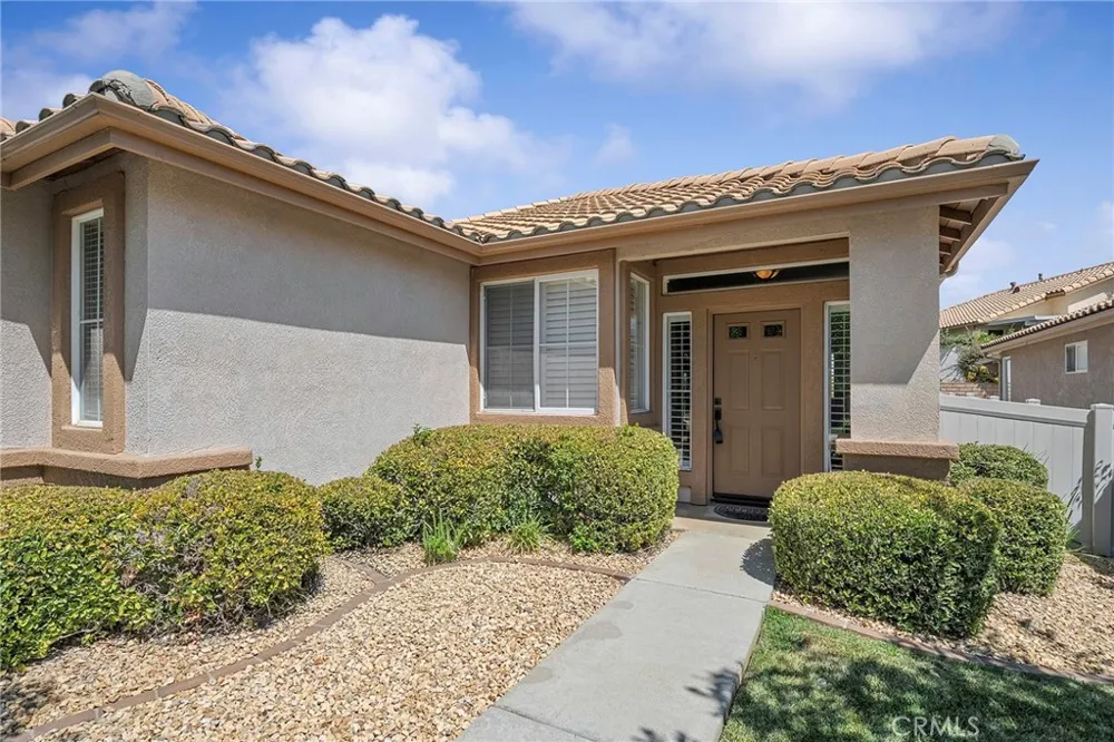 4929 Silverado Banning, CA 92220