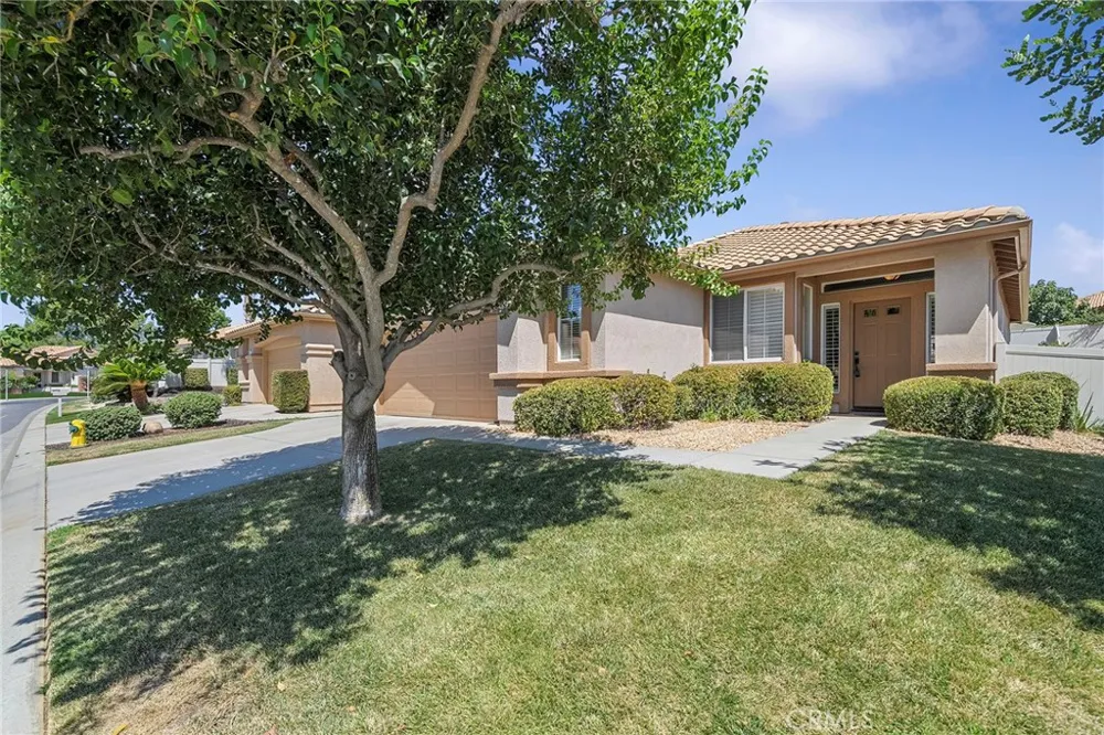 4929 Silverado Banning, CA 92220